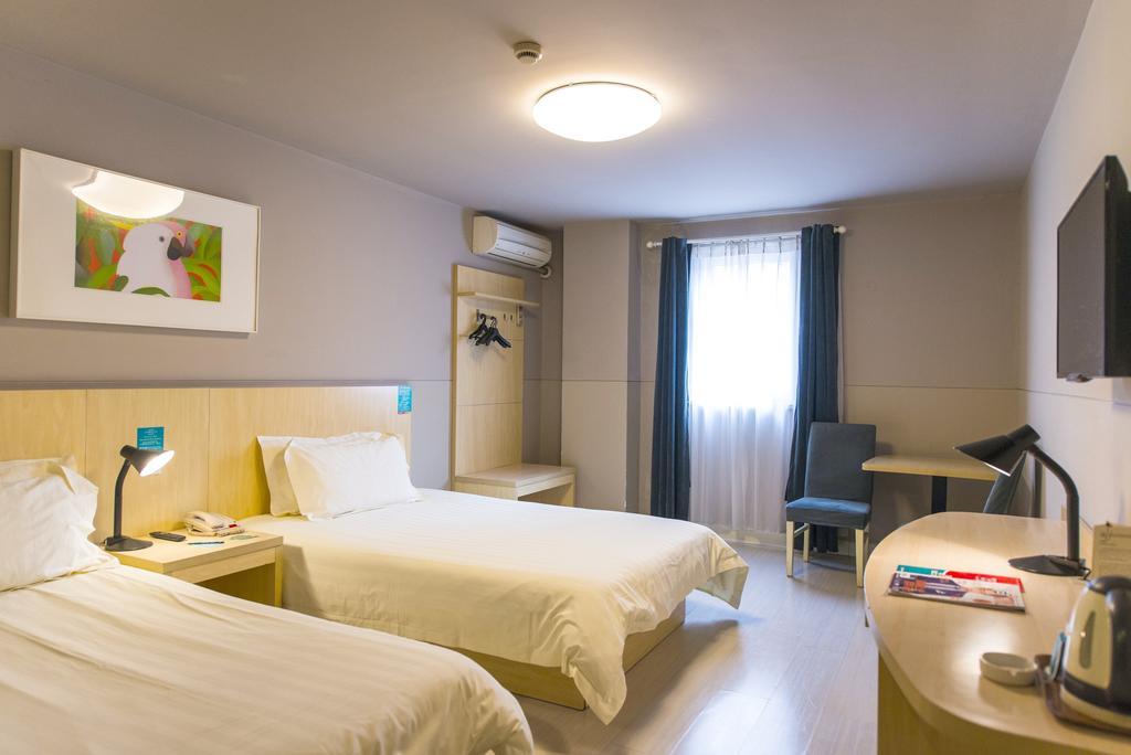Jinjiang Inn - Shanghai Xinsong Road Екстер'єр фото