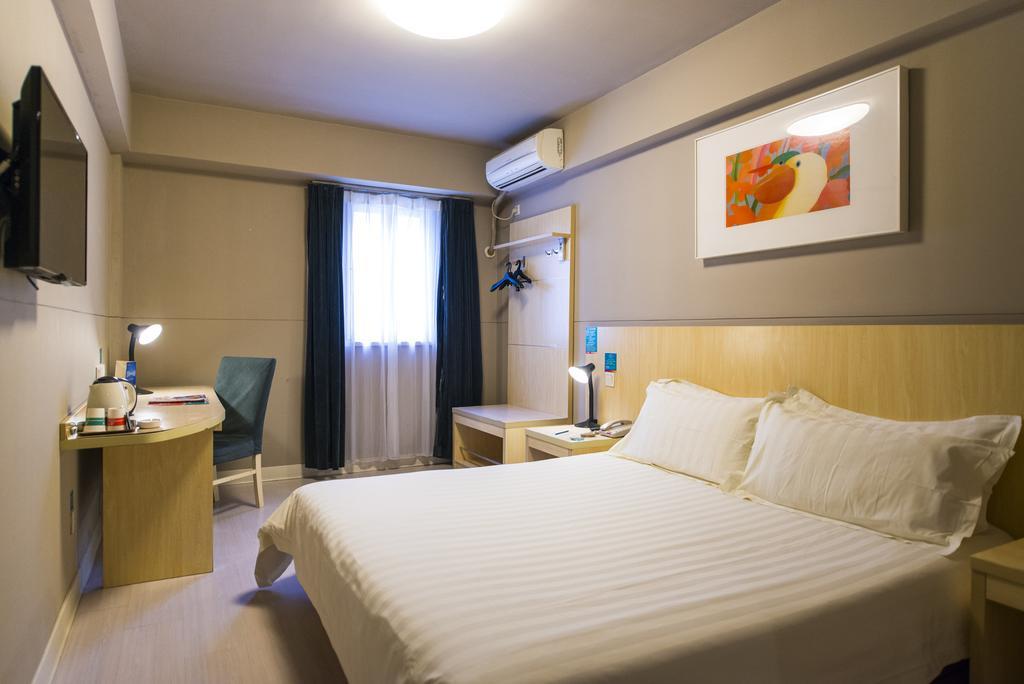 Jinjiang Inn - Shanghai Xinsong Road Екстер'єр фото